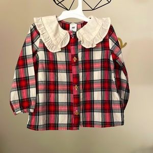 H&M plaid top with collar